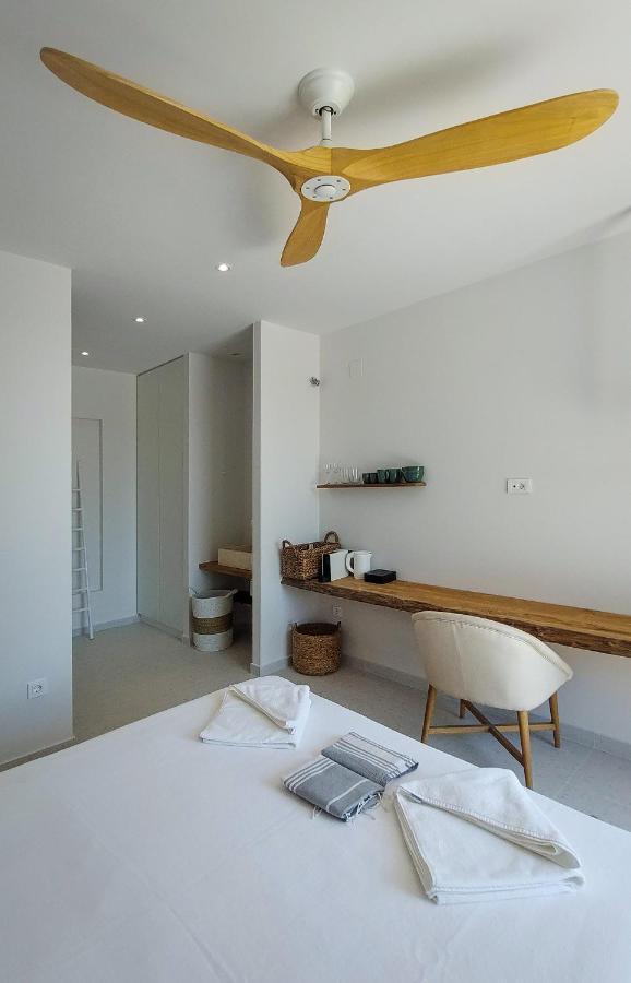 Arion Seaside Suites Palairos ภายนอก รูปภาพ